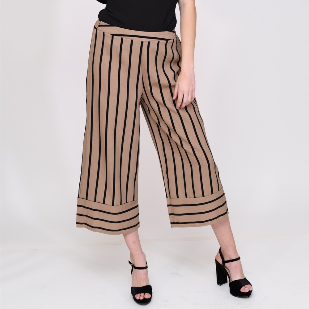 🤩SALE Blu pepper Striped Wide Leg Culotte Pants